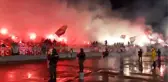 Partizan - Kızılyıldız Maçındaki Meşale Şov, Mücadelenin Önüne Geçti