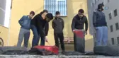 Çöpe Gidecek Lastikler, Yurt Bahçesini Süsledi