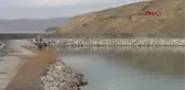 Van Fırtınanın Getirdiği Kum Yüzünden Balıkçı Tekneleri Limana Yanaşamıyor