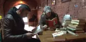 Çöpten Topladıkları 4020 Kitap ile Kütüphane Kurdular