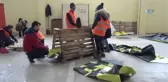 Üniversite Öğrencileri Sokak Hayvanları İçin Barınak Yaptı