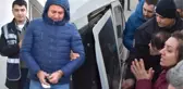 Evde Yakaladığı Eşinin Sevgilisini Bıçaklayarak Öldüren Koca, Alkışlarla Karşılandı