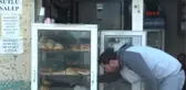 İzmir-Çifte Diplomalı Çaycı