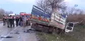 Kamyonet ile Otomobilin Çarpıştı: 3 Ölü, 4 Yaralı