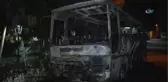 Ümraniye'de Park Halindeki Otobüs Alev Alev Yandı