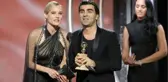 Ünlü Yönetmen Fatih Akın Altın Küre'de En İyi Yabancı Dilde Film Ödülünü Kazandı