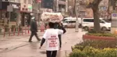Hem Simit Satıyor Hem de Doğudaki Kardeşleri İçin Bot Topluyor