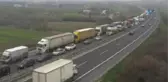 Tem'de Kaza...istanbul İstikameti Celaliye Mevkiinde Kamyon Devrildi