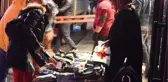 İpek Tanrıyar, Seyyar Satıcıdan 10 TL'ye 5 Çift Çorap Aldı
