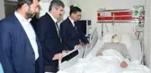 Ankara Valisi, Meclis Önünde Kendisini Yakan İşçiyi Ziyaret Etti