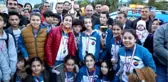 Şampiyon Voleybolcular Üstü Açık Otobüsle Şehir Turu Attı