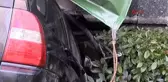 Cip, Binanın Duvarından İçeri Girdi....