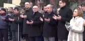 Gözleri Görmese de Sesiyle Hayata Tutunuyor