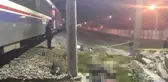 Adana'da Yolcu Treninin Çarptığı 2 Genç Öldü, Şehir Meydanı Karıştı