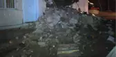 Şişli'de 2 Katlı Metruk Bina Yağmur Nedeniyle Çöktü