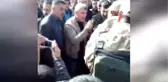 Batman Dedaş Uygulamasına Tepki Gösteren Belde Sakinleri, Karayolunda Oturma Eylemi Yaptı