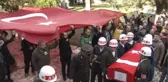 İzmirliler Şehit Pilotu Son Yolculuğuna Uğurladı