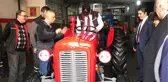 Bakan Özlü, Babasının Kendisini Okutmak İçin Sattığı Traktörü Geri Aldı