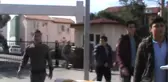 Kuşadası'nda Öğrenci ve Öğretmenlerden Askere Moral Ziyareti