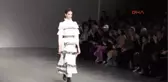 Londra Moda Haftası'na Bora Aksu Damgası
