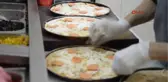 Hatay Esnaftan Askere Türk Bayraklı Pizza ve Tatlı