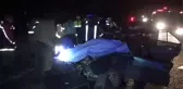 Kontrolünü Kaybeden Otomobil Yol Kenarındaki Tıra Çarptı: 3 ölü 2 yaralı