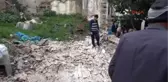 Adana-Üzerine Taş Duvar Yıkıldı