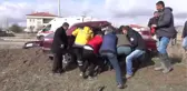 Araçta Sıkışan Yaralılar İtfaiye Ekiplerince Kurtarıldı
