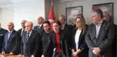 CHP'li 14 Belediyede Kadınlar Yarın İzinli Sayılacak