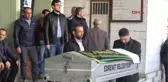 Balıkesir Adliyede Kalp Krizinden Ölen O Baba Toprağa Verildi