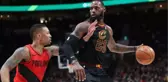 LeBron James Maç Ortasında Taraftarla Tartıştı