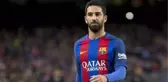 Barcelona'nın Efsanesi Xavi, Arda Turan'a Destek Çıktı