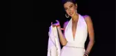 Şeyma Subaşı ve Saadet Işıl Aksoy, Katıldıkları Davette Pişti Oldu