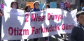Otizme Dikkat Çekmek İçin Yürüdüler