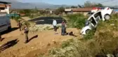İzmir Kavşakta Minibüs ile Otomobil Çarptı: 1 Ölü, 4 Yaralı