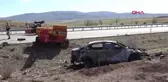 Sivas Traktöre Çarpan Otomobil Tamamen Yandı