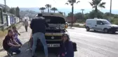 Araçların Motor Kısmına Giren Kedi Tamirhanede Yakalandı