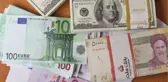 İran'da Bankacılık Sistemi Dışında Döviz Transferleri Yasaklandı