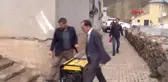 Bingöl Bakan Kaya Solunum Hastası Minik Aytaç'a Jeneratör Hediye Etti