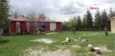 Afyonkarahisar Gönüllü Öğrenciler Köy Okulunda Tadilat Yaptı