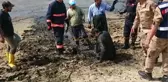 Boğazına Kadar Çamura Saplanan İşçiyi İtfaiye Kurtardı!