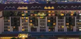 Hyatt, Bütün Otellerini Marriot'a Sattı