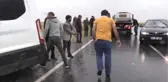 Diyarbakır'da Otomobille Minibüs Çarpıştı: 1 Ölü, 9 Yaralı