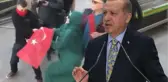 Erdoğan, İngiltere'de Türk Bayrağını Teslim Etmeyen Kadın ile Telefon Görüşmesini Anlattı: Bu Asrın Nene Hatunu