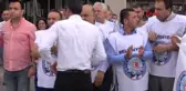 İzmir Memurlar, Büyükşehir Belediyesi'ne Siyah Çelenk Bıraktı