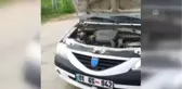 Otomobiline Yılan Giren Sürücünün Yardımına İtfaiye Yetişti