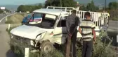 Otomobille Kamyonet Çarpıştı: 5 Yaralı