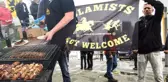 Ramazan'da Türk Camisi Önünde Domuz Çevirmek İsteyen Pegida'ya İzin Çıkmadı