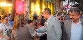 İzmir AK Parti'den Karşıyaka Çarşısı'nda İzmir Marşı