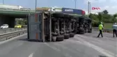 İstanbul- Basın Ekspres Yolu'nda Bakır Yüklü Kamyon Devrildi; 2 Şerit Trafiğe Kapandı